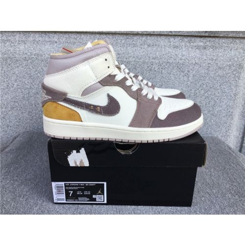 Air Jordan 1 Mid SE DM9652-102