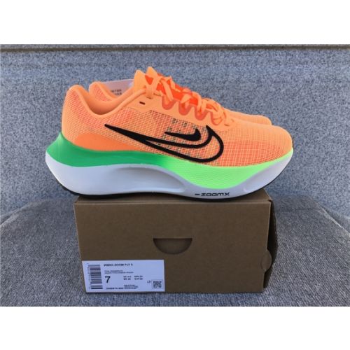 Nike Zoom Fly 5 Carbon Plate Running Shoe DM8974-800